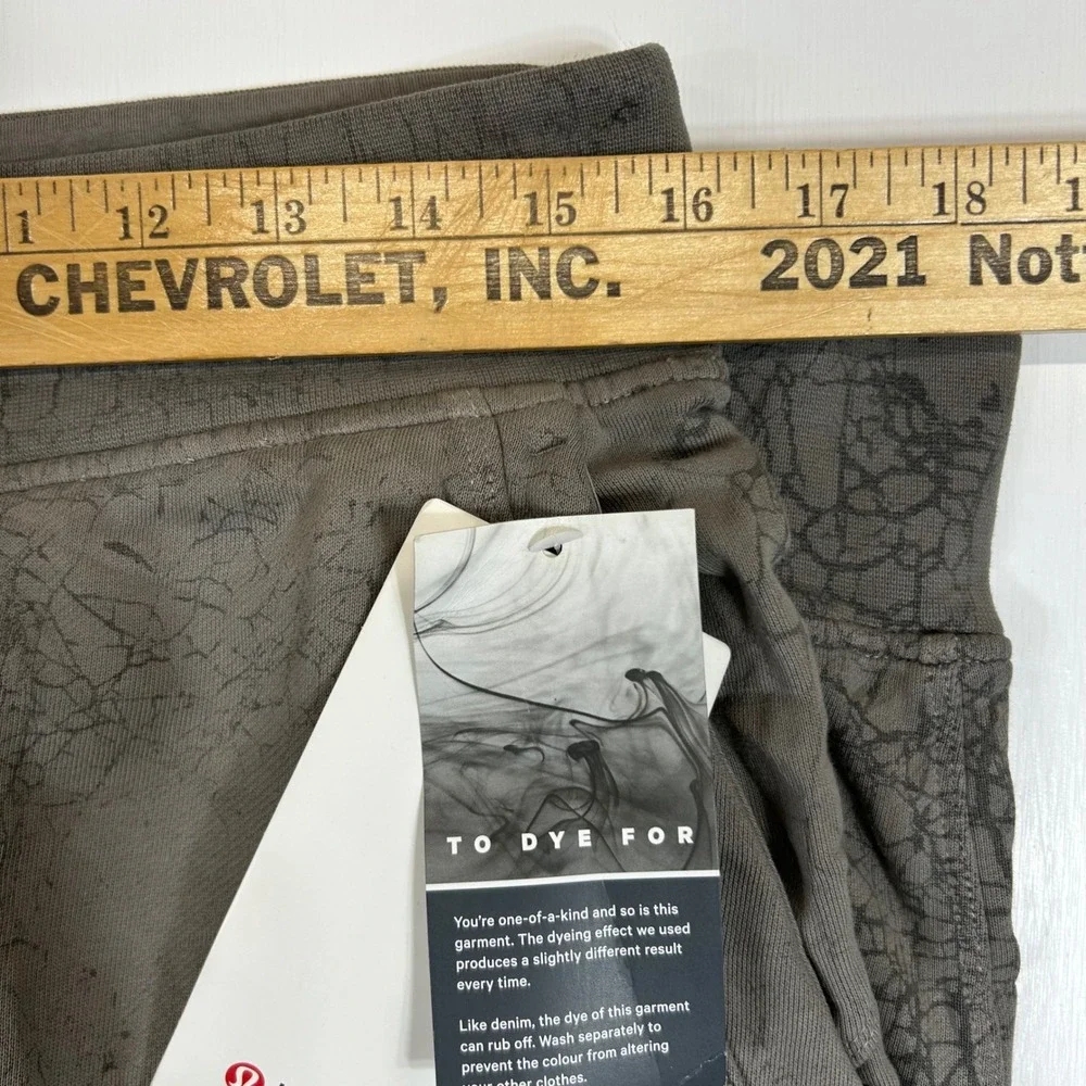 Lululemon Warm Down Jogger Thread Dye Grey Crackle Print Pants Size 10 LW5DN5S